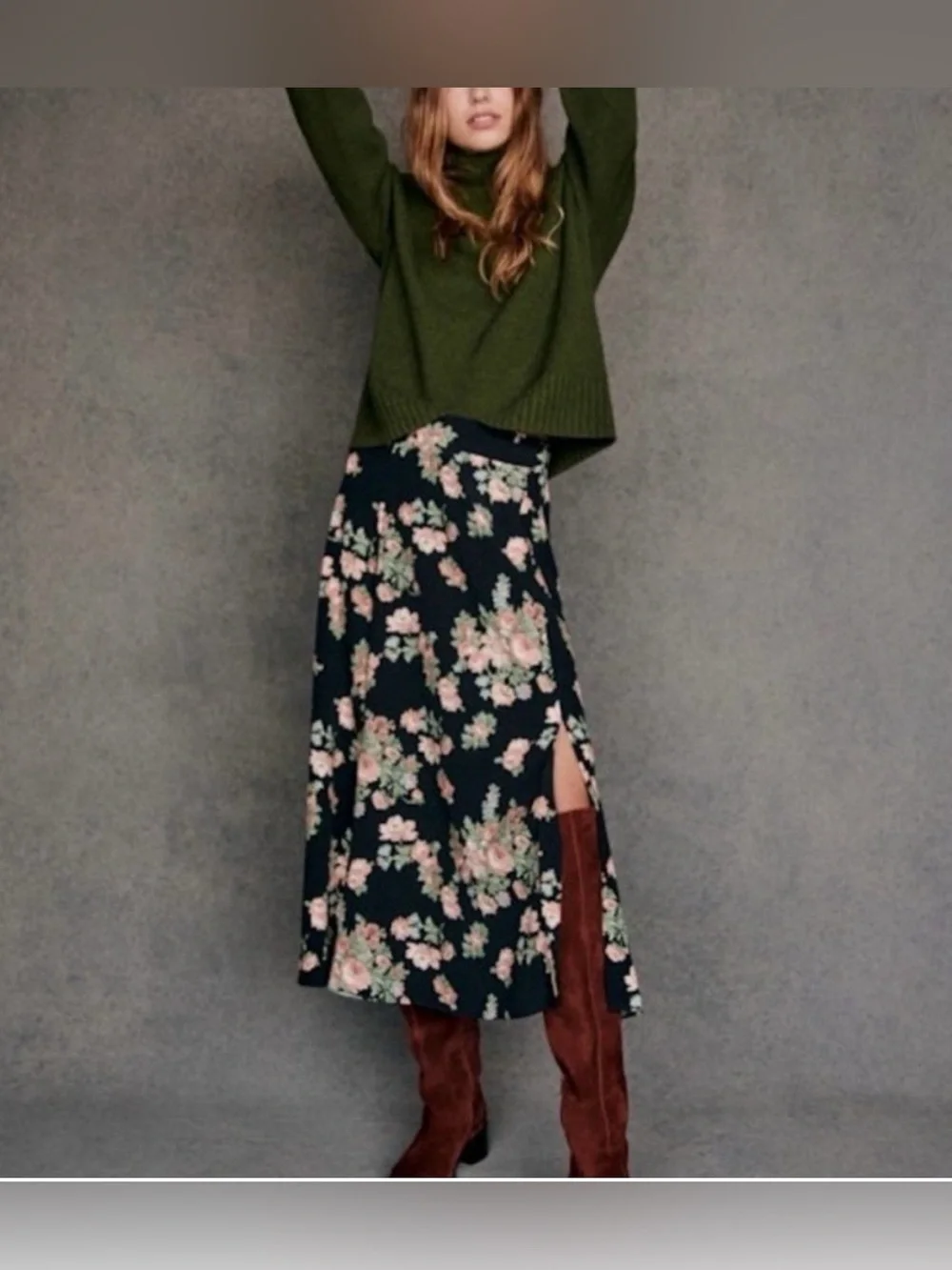 Sézane Tabata Floral-print midi skirt with a side slit. Size 42